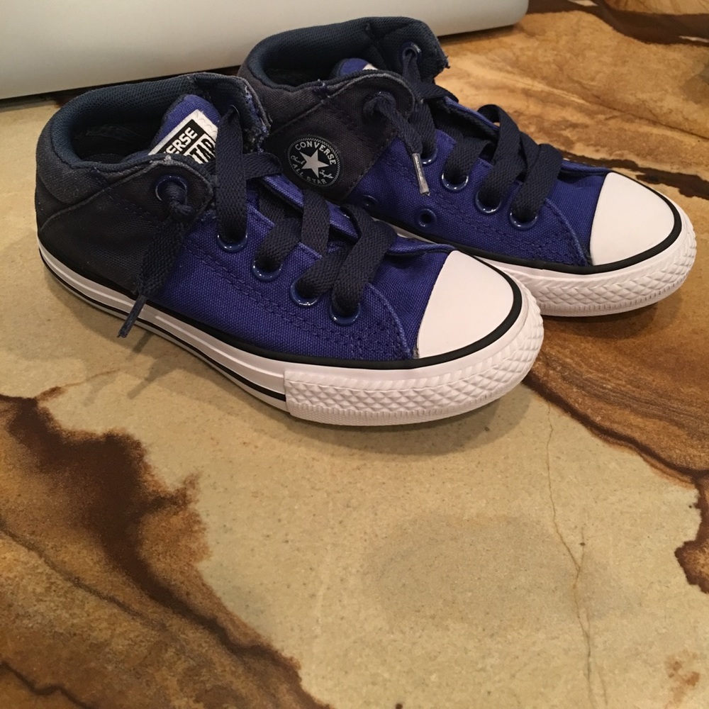 Boys hi-top converse sz 11