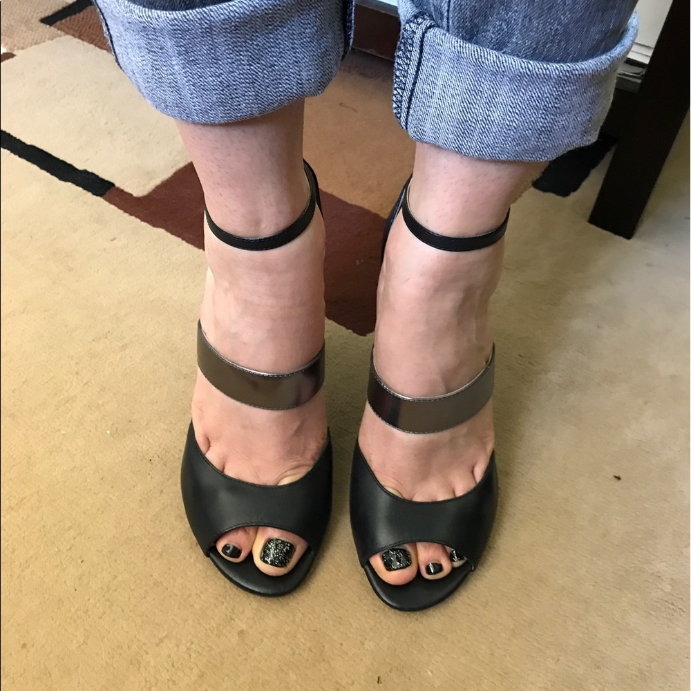 Saks Fifth Avenue sandals - Picture 3 of 8