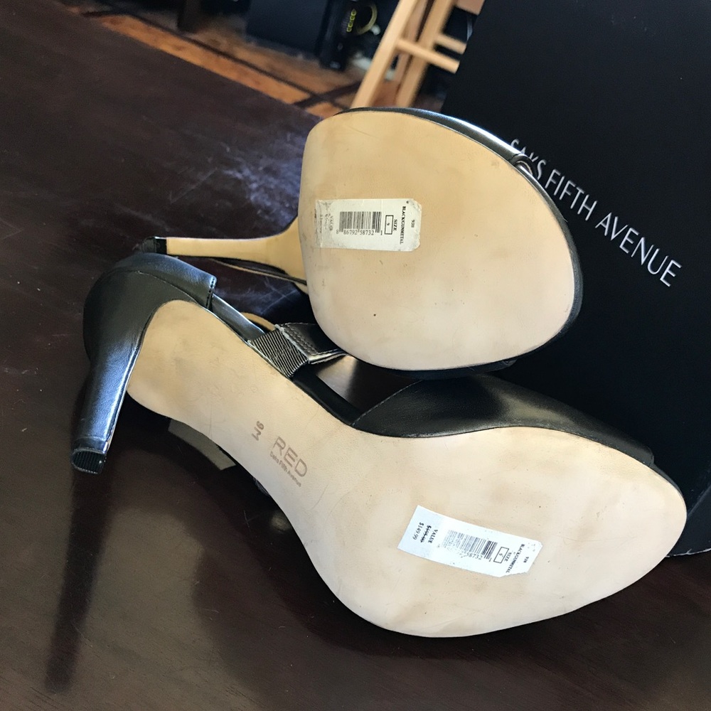 Saks Fifth Avenue sandals - Picture 7 of 8