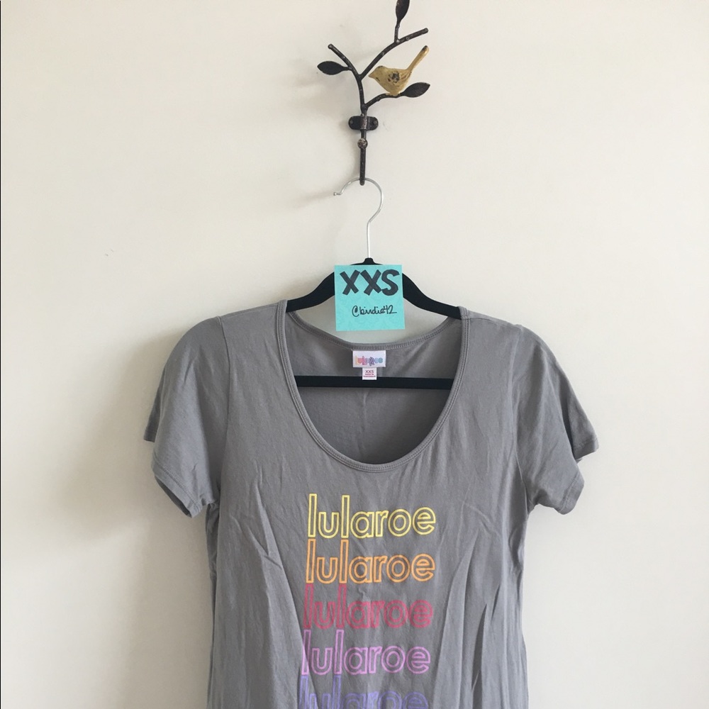 XXS EUC LuLaRoe Promo Classic T