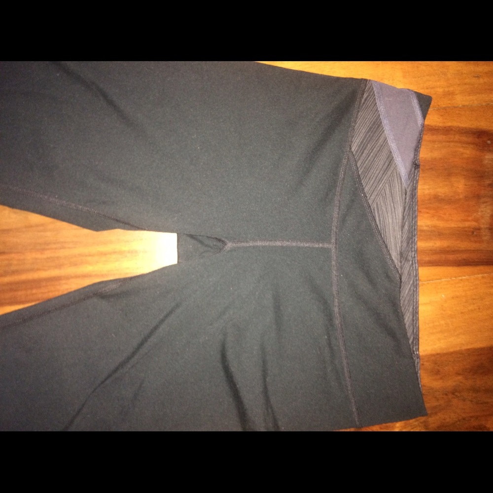 Under Armour bootcut leggings