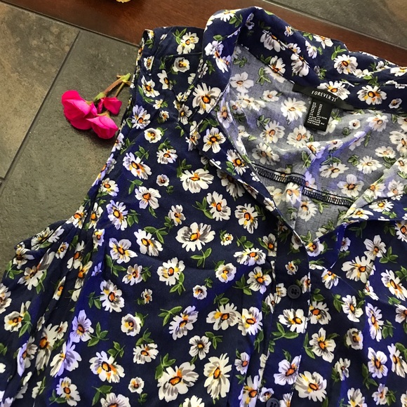 Forever 21 Mini Dress 🌻💙 Size M 😊 Cute!! - Picture 3 of 5