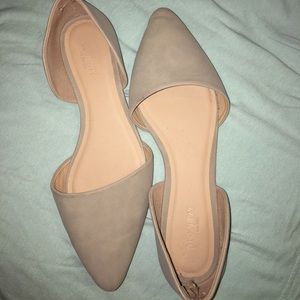 Pointed toe flats