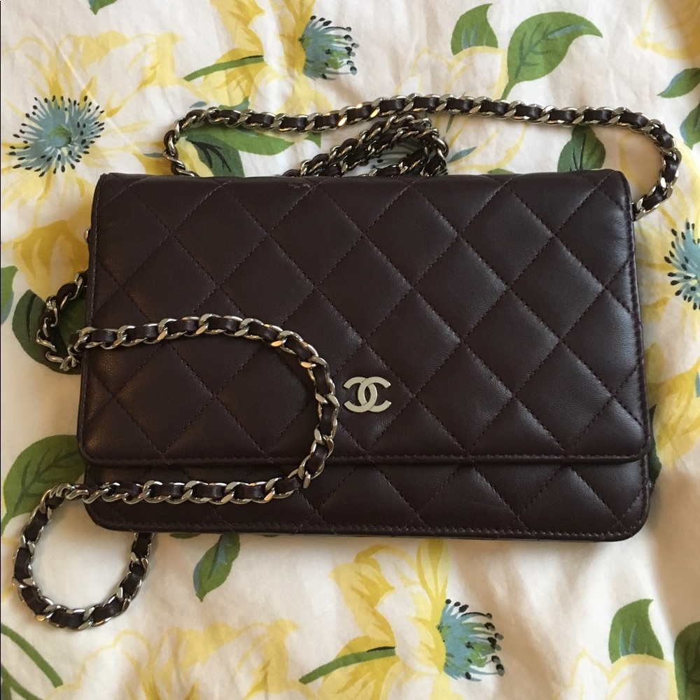 💥SOLD💥AUTHENTIC CHANEL PURPLE WALLET ON CHAIN