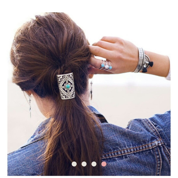 New Tourquoise Ponytail Holder by Chloe&Isabel