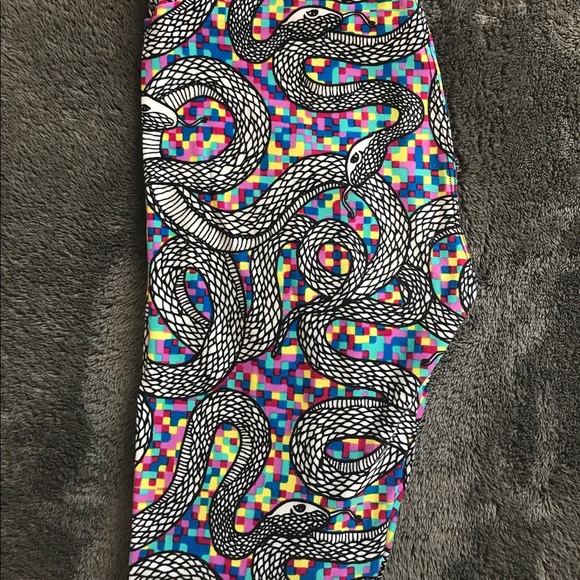 LuLaRoe Other - Lularoe EUC OS