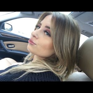 Meet your Posher, Arielle