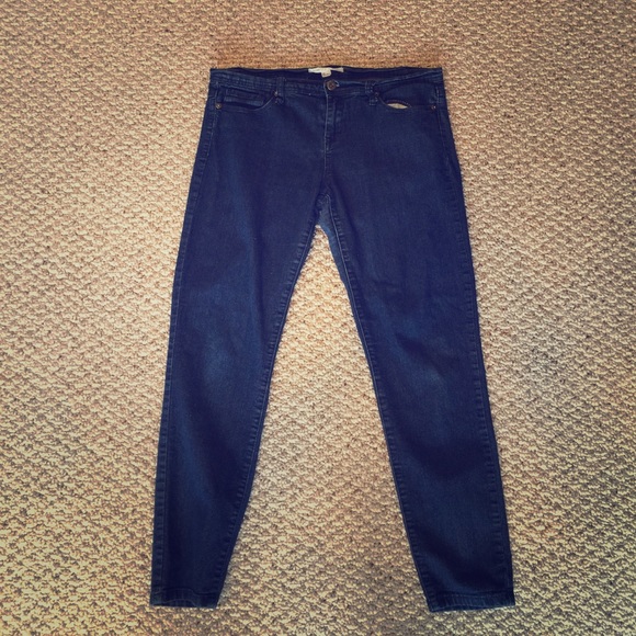 Jeans - Picture 1 of 4