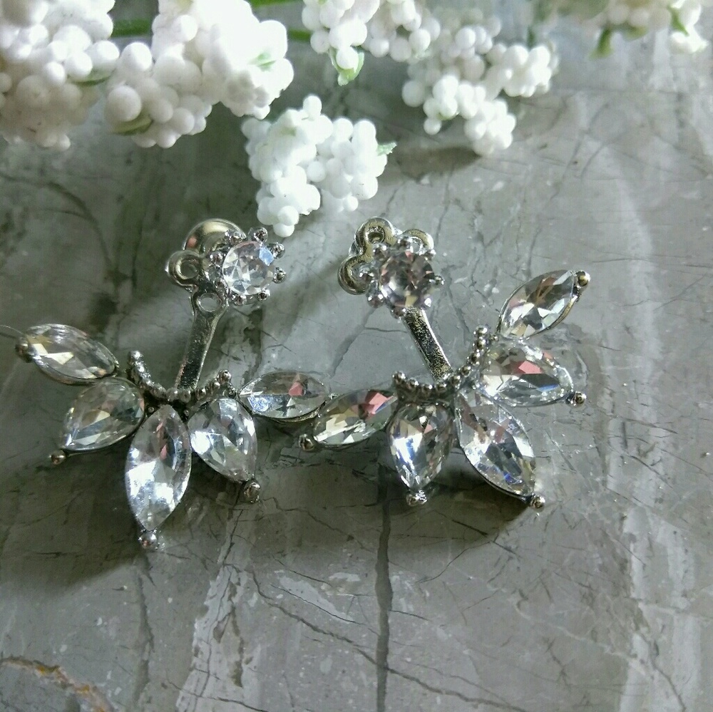 •teardrop earrings•