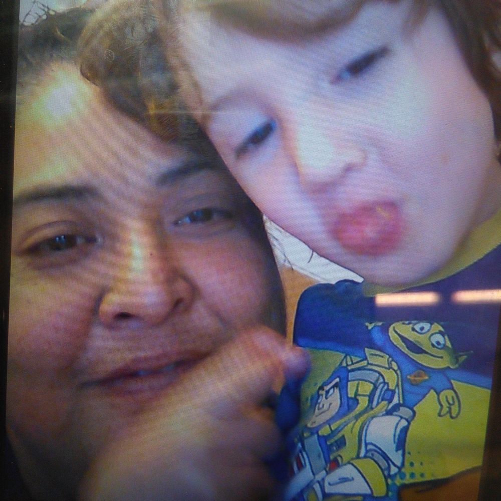 Meet your Posher, Gloria