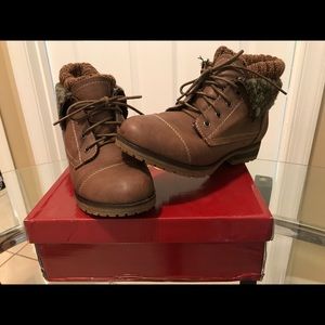 Brown boots
