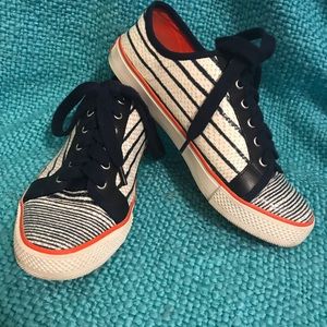 Tory Burch Snake-like pattern shoes