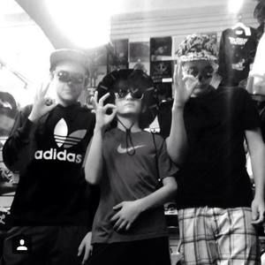 Meet your Posher, Max