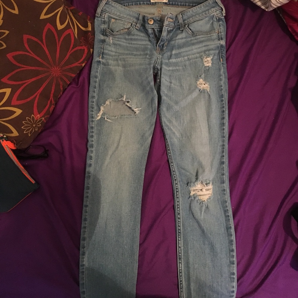 Hollister distressed jeans