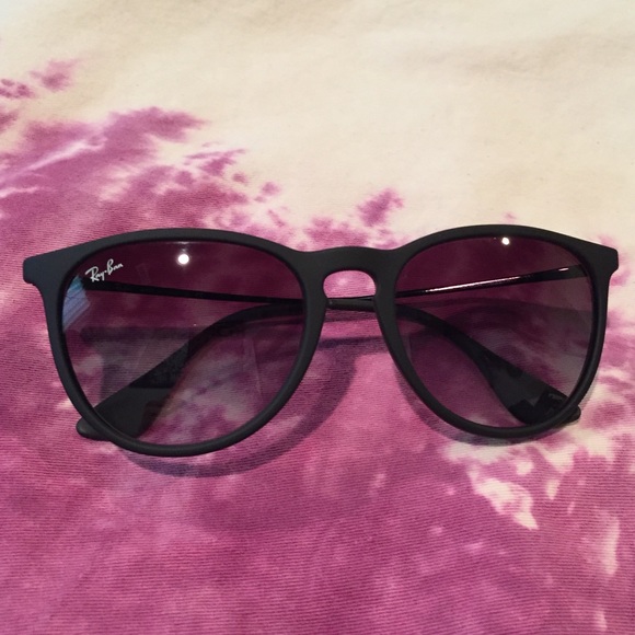 Ray- Ban Sunglasses. ? main image 4