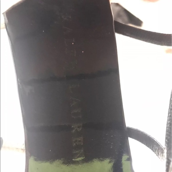 Size 9 Ralph Lauren heels - Picture 4 of 4