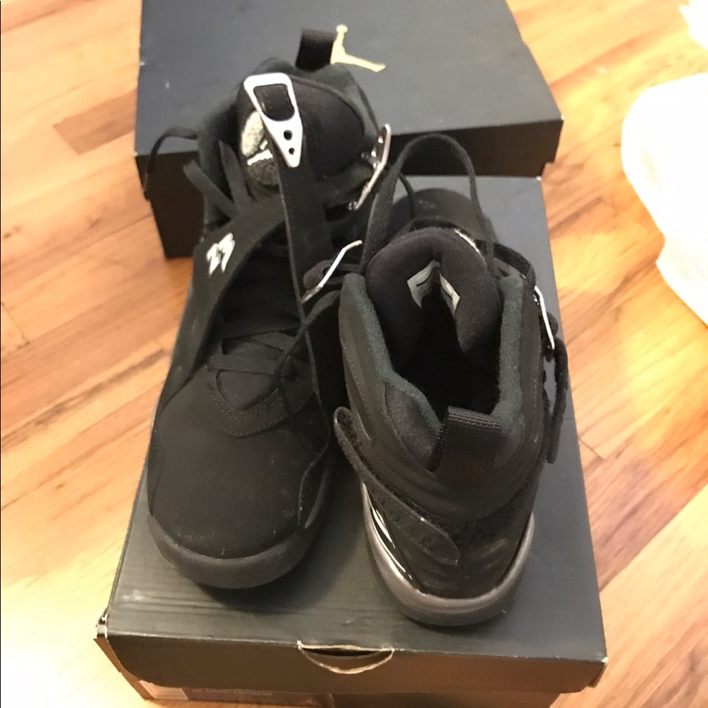 Air Jordan Retro 8.