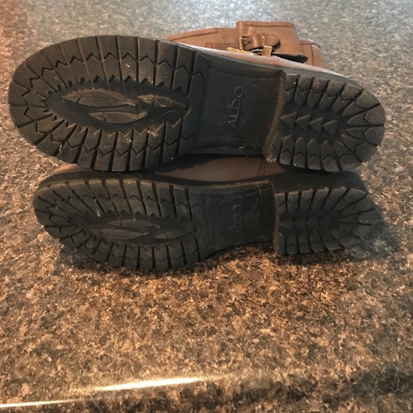 Boots - Picture 5 of 5