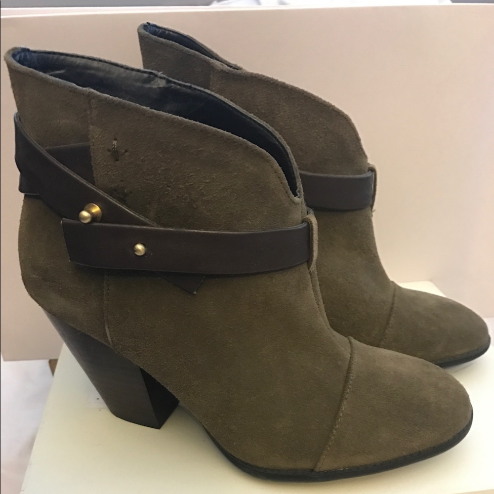 Ankle boots