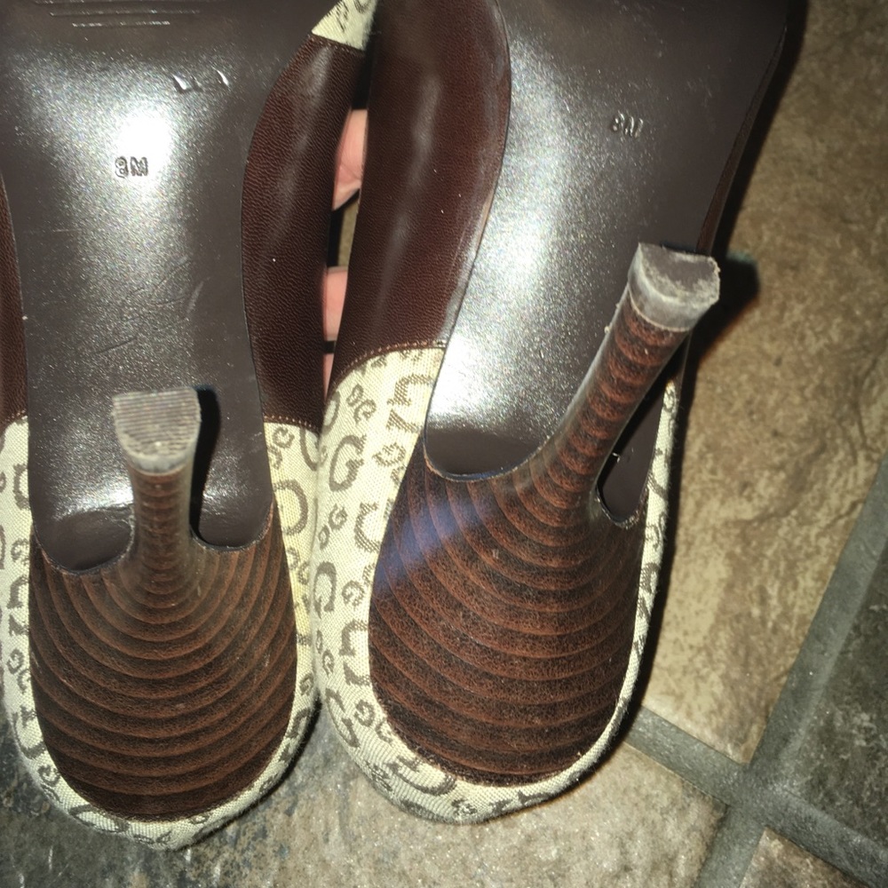 Guess brown and tan pumps 3.5" heel size 8 M - Picture 6 of 7