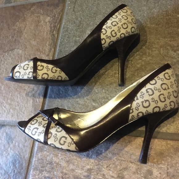 Guess brown and tan pumps 3.5" heel size 8 M - Picture 2 of 7