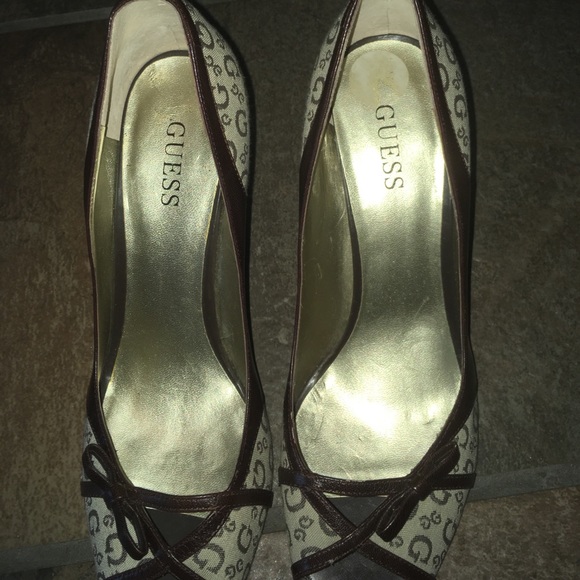 Guess brown and tan pumps 3.5" heel size 8 M - Picture 7 of 7