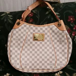 Louis Vitton purse