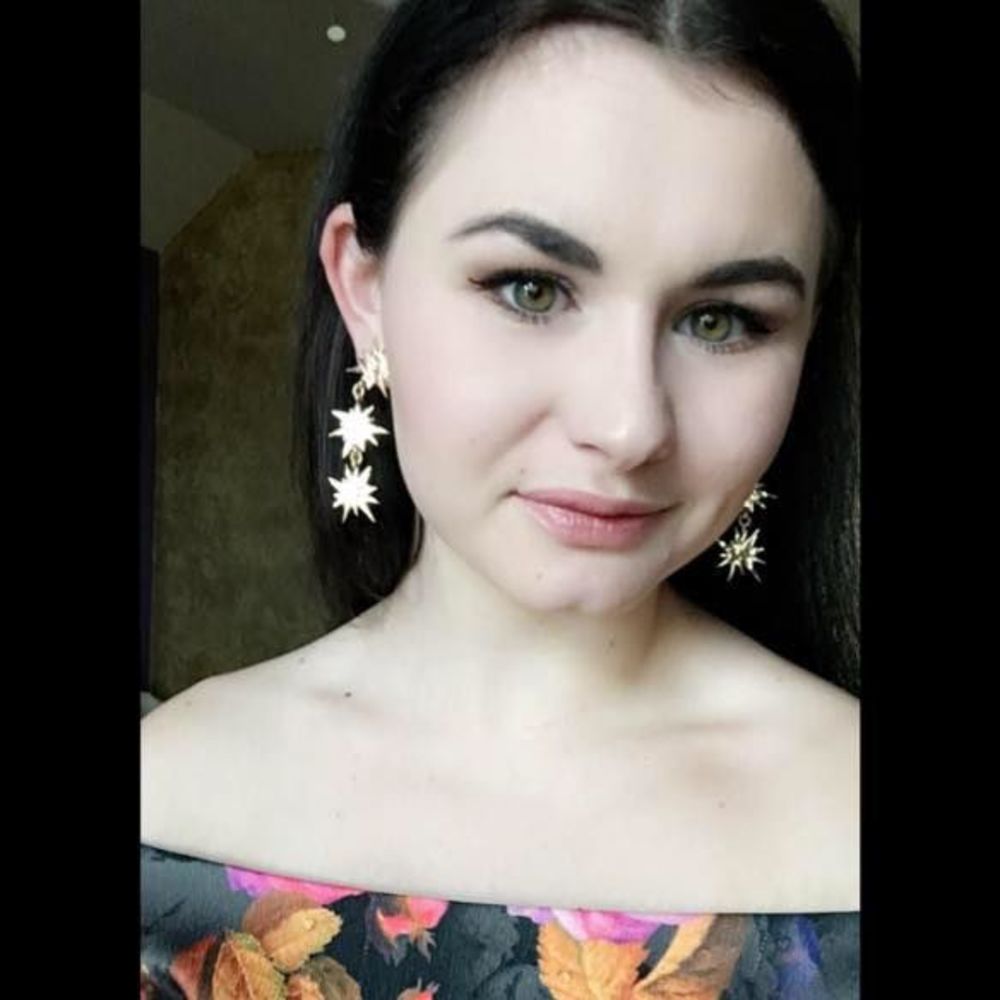 Meet your Posher, Lauren