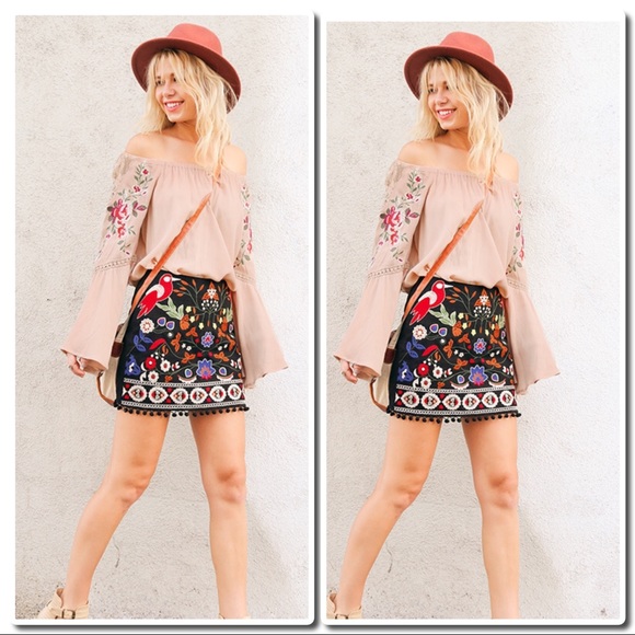 OFF Shoulder Top W/ Embroidery - Picture 3 of 7