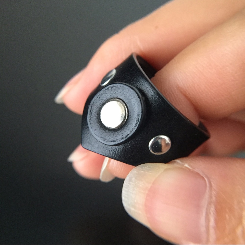 Genuine Leather Ring Black Fuji Rivet Stud Sz 8.5