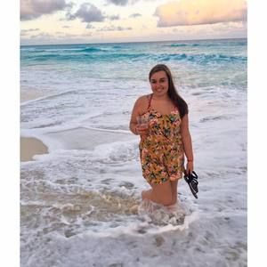 Meet your Posher, Brooke