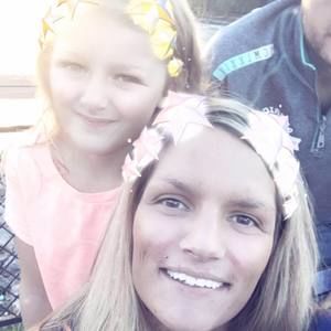 Meet your Posher, Lorin