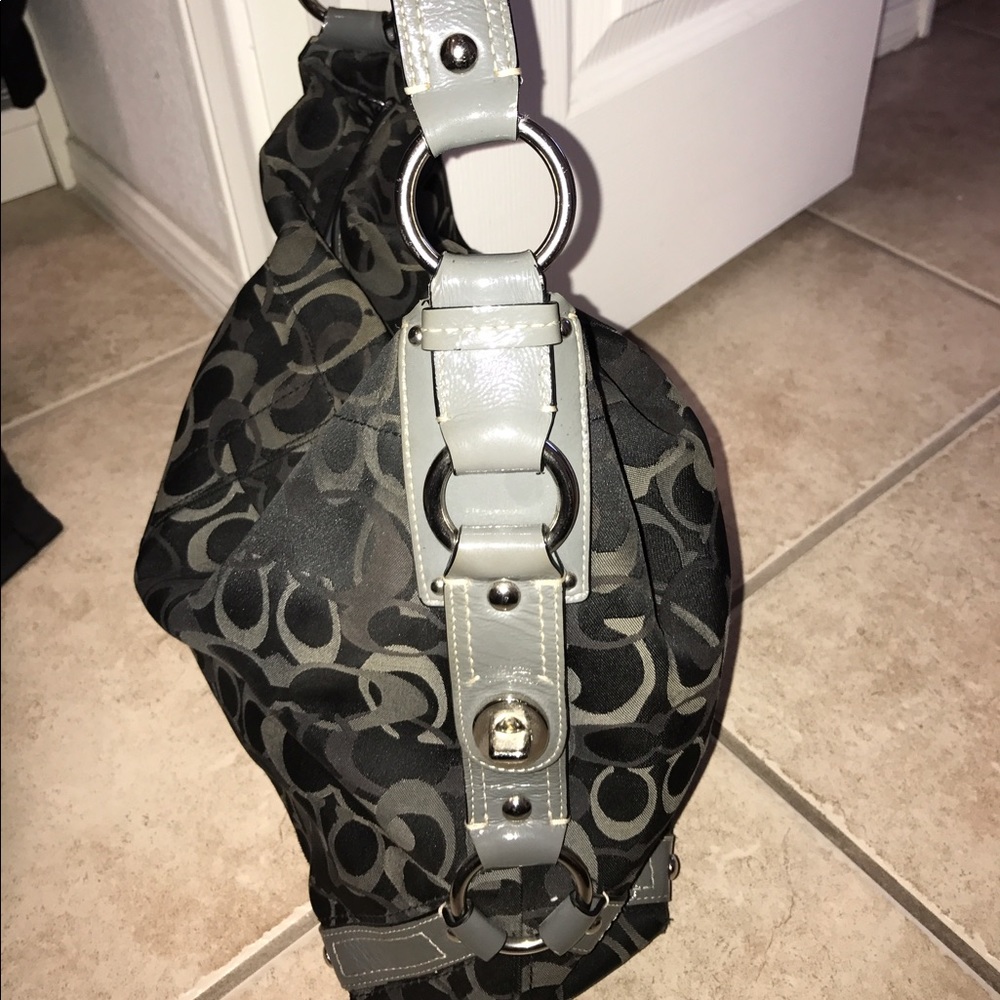 Authentic Coach Purse - Picture 2 of 7
