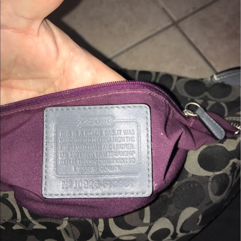 Authentic Coach Purse - Picture 4 of 7