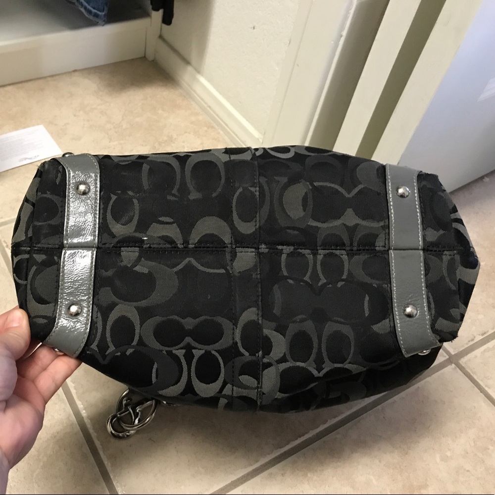 Authentic Coach Purse - Picture 5 of 7