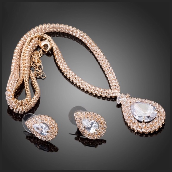 Elegant Swarovski Teardrop Necklace S13 - Picture 2 of 3