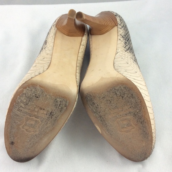 Stuart Weitzman High Heel Round Toe Pumps - Picture 2 of 3