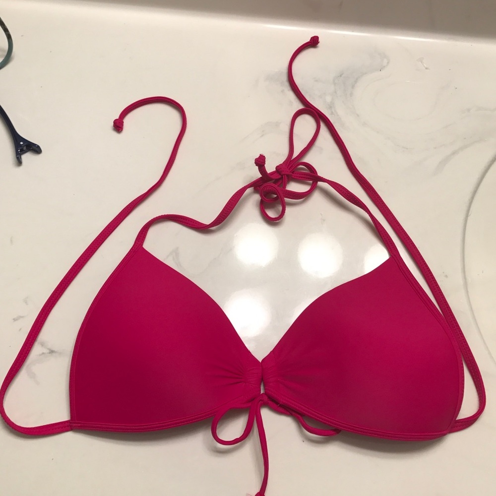 SALE!!! Donating tomorrow! Hot Pink Body Glove 👙