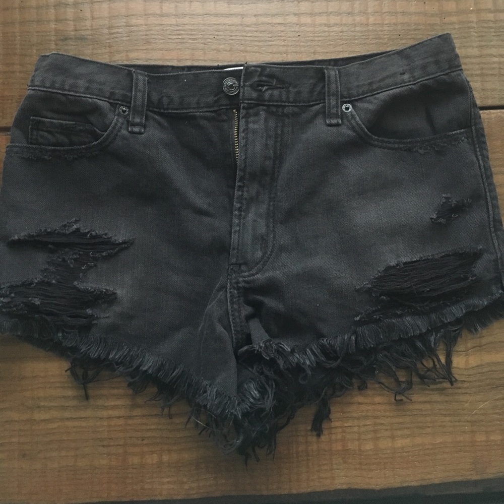 Abercrombie black high rise shorts size 4
