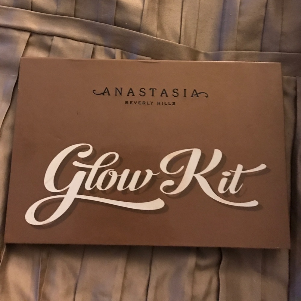 Anastasia Beverly Hills Glow Kit