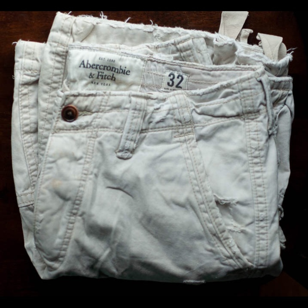 Abercrombie & Fitch Mens Destroyed Cargo Shorts