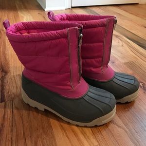 A steal! Girl's Snow Boots