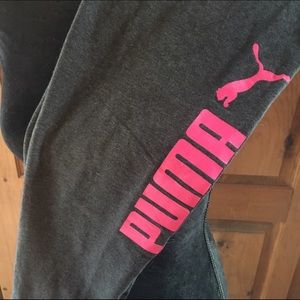 ADORABLE Puma Gray Leggings