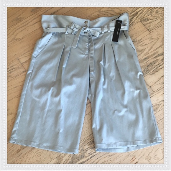 Silver Pleated Culottes NWT - Picture 3 of 7
