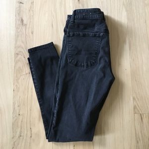 American Eagle black high rise jegging
