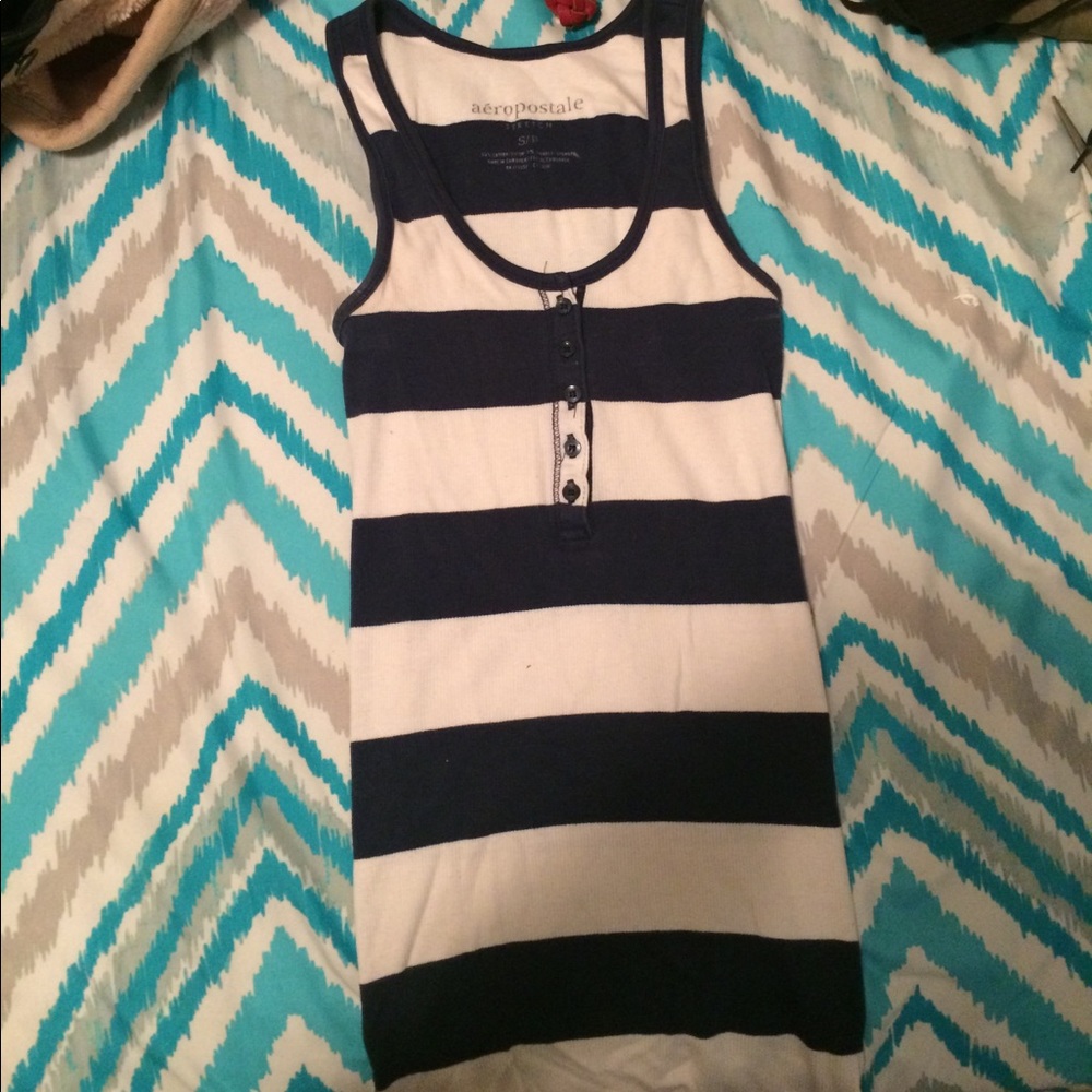 fitted tank top