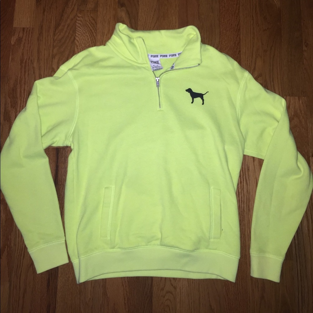✨SOLD✨ Size XS PINK Victoria's Secret 1/4 Zip-up