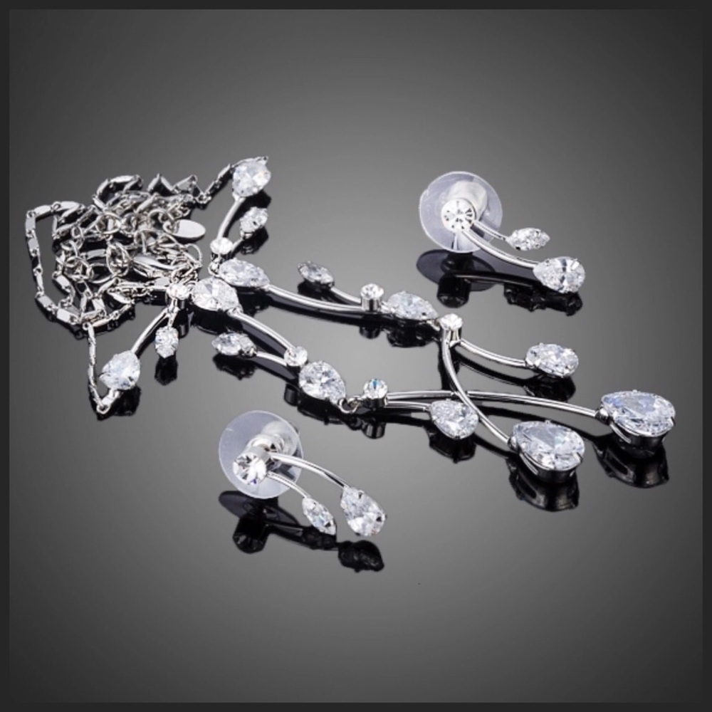 Swarovski Crystals Water Drop Necklace S13 - Picture 2 of 3