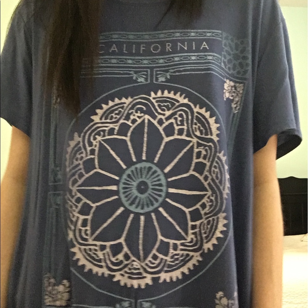 Hollister oversized patterned Tshirt