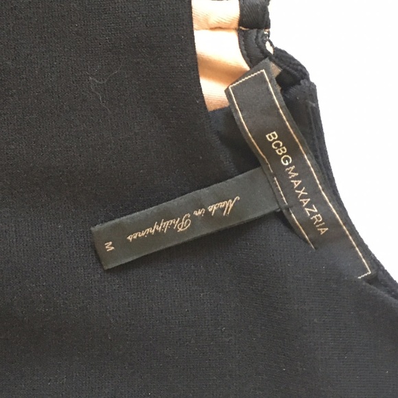 HPβοΈπFinalπBCBG MaxAzria Dress w/Lace Contrast - Picture 7 of 7